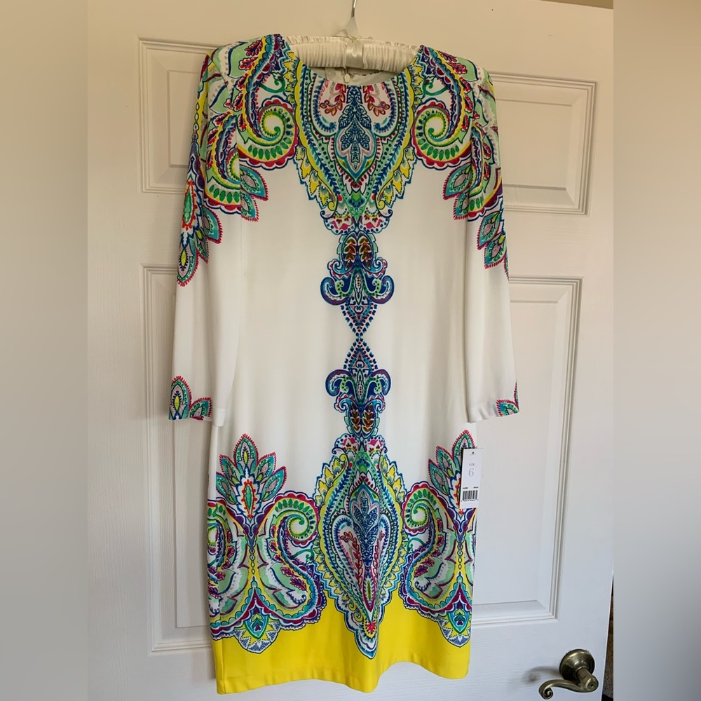 Donna Morgan long sleeve dress size 6. Very flattering. Great for spring or fall